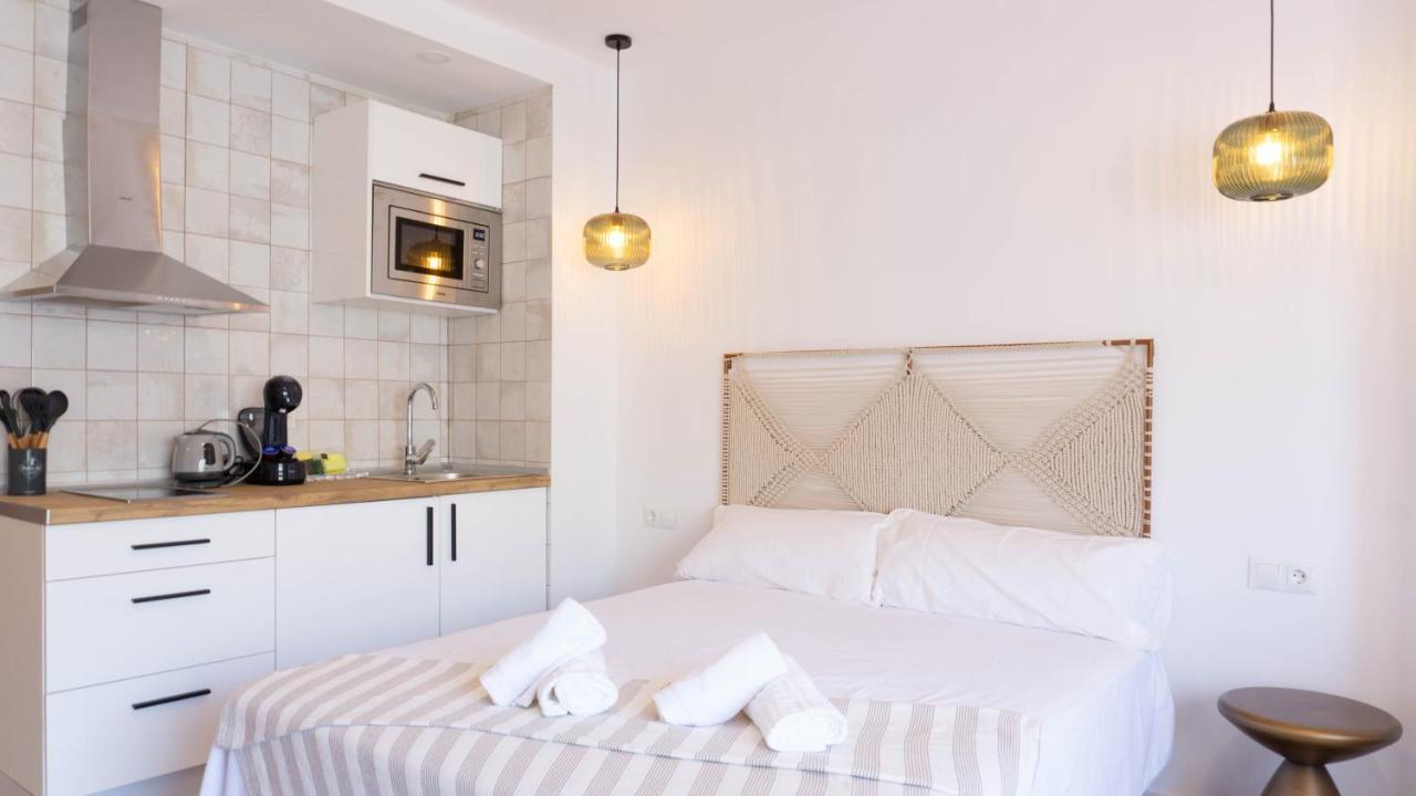 Apartment Carihuela Beach Malaga Torremolinos Exterior photo