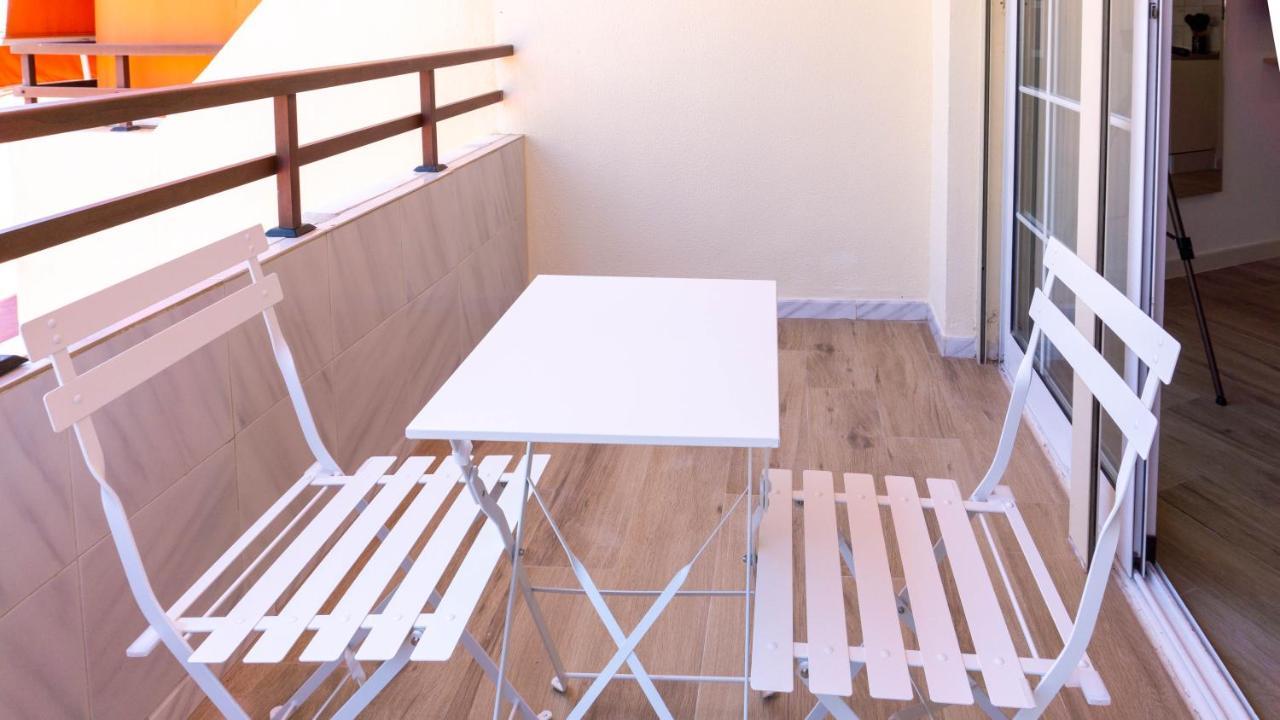 Apartment Carihuela Beach Malaga Torremolinos Exterior photo